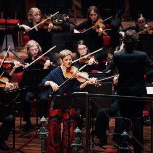 Gustavo Gimeno e Isabelle Faust con la Joven Orquesta del Concertgebouw con obras de Coll, Beethoven y Dvorák