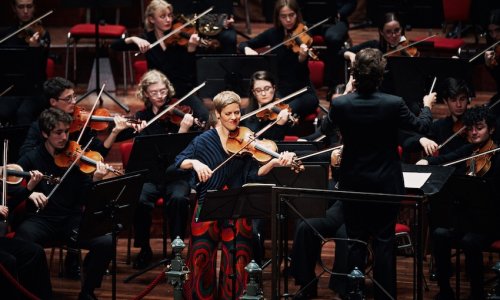 Gustavo Gimeno e Isabelle Faust con la Joven Orquesta del Concertgebouw con obras de Coll, Beethoven y Dvorák
