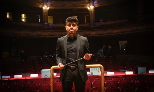 El peruano Dayner Tafur-Díaz se alza con el primer premio en el Concurso de Dirección de Ópera de Lieja