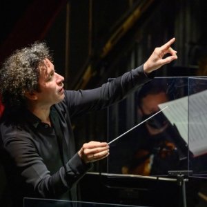 Gustavo Dudamel dirige la "Novena" de Mahler en el Liceu con la Orquesta de la Ópera de París