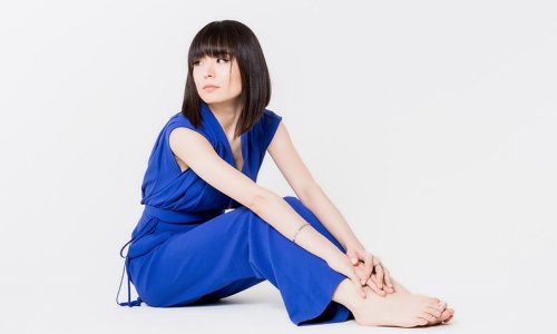 Alice Sara Ott une los Preludios de Chopin a piezas de Ligeti, Gonzales o Takemitsu en el Palau de la Música Catalana