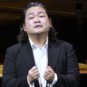 El tenor surcoreano Jihoon Son gana el Concurso Montserrat Caballé 2022