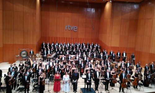 "Edgar" de Puccini, protagonizado por Marcello Giordani con la Orquesta y Coro de RTVE
