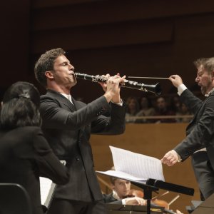 Matthias Pintscher y Andreas Ottensamer en la OBC, con obras de Brahms, Neuwirth y Schönberg