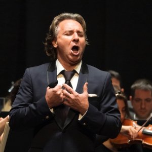 Roberto Alagna pone el broche a la temporada lírica en A Coruña, junto a José Miguel Pérez-Sierra