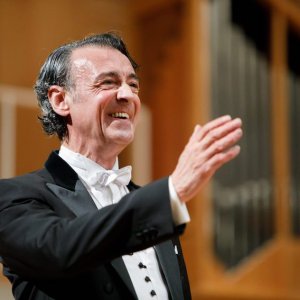 Miguel Ángel Gómez-Martínez, el Teatro de la Zarzuela y la Fundación Castell de Peralada, Premios Honoríficos Ópera XXI en su quinta edición