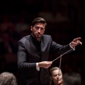 Antonio Méndez dirige Schubert y Berio con la Orquesta Ciudad de Granada