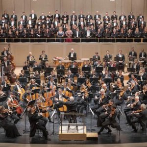 Daniel Barenboim regresa a la actividad dirigiendo la Novena de Beethoven en Berlín