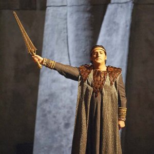 Jorge de León sustituye a Jonas Kaufmann como Radames en la 'Aida' de Viena, junto a Netrebko y Garanca