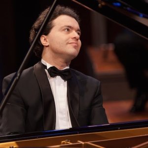 Evgeny Kissin regresa a Madrid y Barcelona, uniendo al piano Bach, Mozart y Rachmaninov
