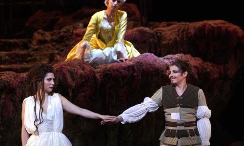 El Teatro Real suspendió anoche la representación de 'Aquiles en Esciros', por indisposición de los dos contratenores protagonistas