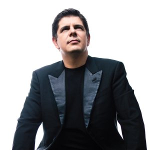 Javier Perianes lleva su nuevo programa "Cruce de caminos" a 15 ciudades españolas