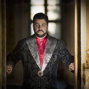 El Met de Nueva York despide a Yusif Eyvazov por su apoyo al blackface y su posición ante la guerra de Ucrania