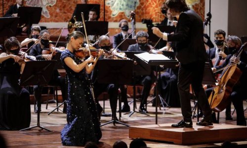 Midori regresa a la Franz Schubert Filharmonia para interpretar el "Concierto para violín" de Tchaikovsky