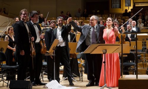 Leticia Moreno y David Afkham estrenan el 'Concierto para violín' de Benet Casablancas, con la Orquesta Nacional de España