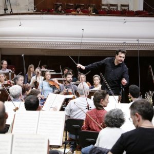 Euskadiko Orkestra inicia hoy en Varsovia su gira por Polonia bajo la batuta de Robert Treviño