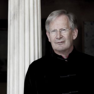 Sir John Eliot Gardiner, honrado como director emerito por la Philharmonia Orchestra de Londres