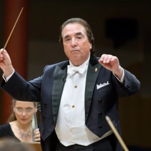 La Orquesta y Coro de RTVE rinden homenaje al maestro Enrique García Asensio