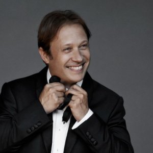 Ludovic Morlot dirige la "Quinta sinfonía" de Mahler, al frente de la OBC