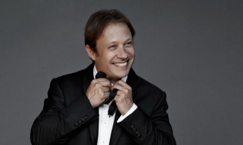 Ludovic Morlot dirige la "Quinta sinfonía" de Mahler, al frente de la OBC
