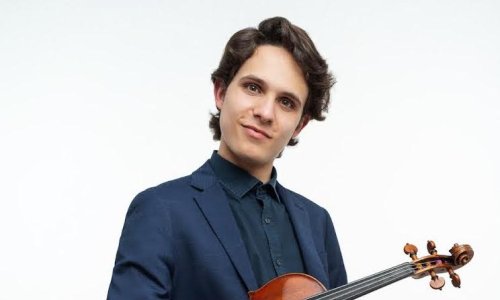 Javier Comesaña toca el "Concierto para violín" de Mendelssohn con la Sinfónica de Castilla y León