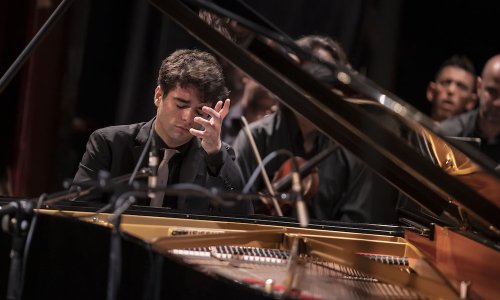 El pianista italiano Elia Cecino obtiene el Premio Iturbi 2023