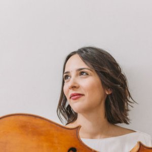 Iris Azquinezer toca Bach, Cassadó y obras propias en Villaviciosa de Odón
