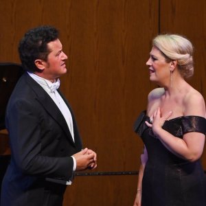 Sondra Radvanovsky y Piotr Beczala cantan Verdi, Puccini y Dvorák en el Liceu