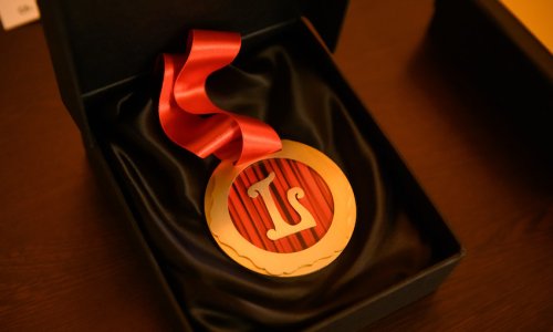 El Gran Teatre del Liceu hace entrega de sus medallas de Oro