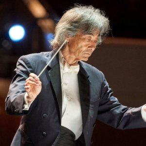 Kent Nagano dirige una versión historicista de "El oro del Rin" de Wagner, de gira por Europa