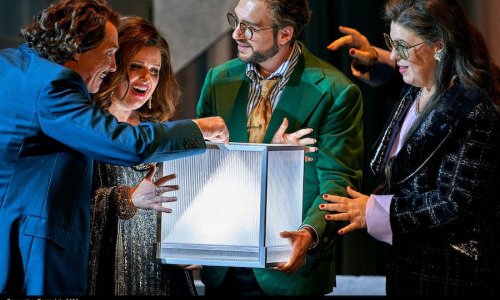 Pietari Inkinen al frente del 'Anillo' de Wagner en Bayreuth, en la propuesta escénica de Valentin Schwarz