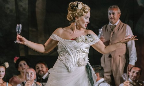 Nino Machaidze protagoniza "La traviata" en el Festival de Macerata