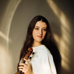 María Dueñas debuta en el Concertgebouw de Ámsterdam, junto a la batuta de Andrés Orozco-Estrada