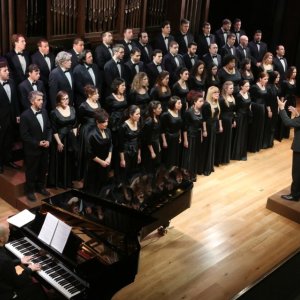 El Coro del Teatro Real desconvoca la huelga que afectaba a las próximas funciones de 'Medea'