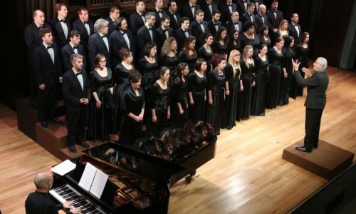 El Coro del Teatro Real desconvoca la huelga que afectaba a las próximas funciones de 'Medea'