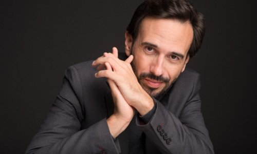 Iván Martín toca y dirige los dos conciertos para piano de Chopin con la Sinfónica de Galicia