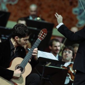 Tomàs Grau y Miloš Karadaglić abren la temporada de la Franz Schubert Filharmonia