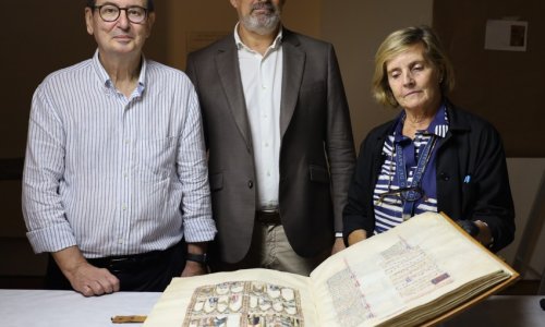 El "Códice rico", con 200 cantigas de Alfonso X el Sabio, se exhibe en el Museo del Prado