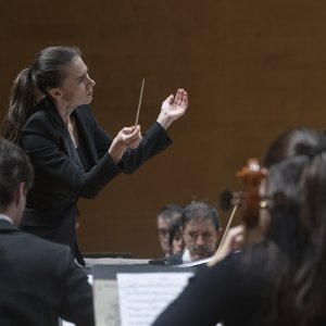 La OBC recibe a la directora Marta Gardolińska y al pianista Kirill Gerstein con obras de Schumann y Beethoven