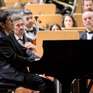 Obras de Brahms y Schmidt con la ONE, en manos de Javier Perianes y David Afkham