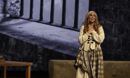 Estreno de 'La pícara del Baztán' de Íñigo Casalí en el Teatro Gayarre de Pamplona