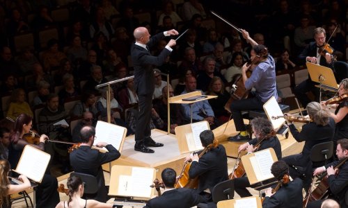 OCNE presenta obras de Elgar y Vaughan-Williams, con Guillermo García-Calvo y Sheku Kanneh-Mason