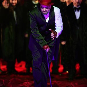 'Rigoletto' en el Teatro Real, en propuesta escénica de Miguel del Arco y con las voces de Etienne Dupuis, Julie Fuchs y Xabier Anduaga