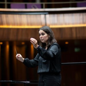 Rita Castro Blanco dirige Mozart, Martinu y Honegger con la Filharmonía de Galicia