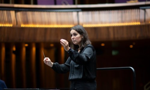 Rita Castro Blanco dirige Mozart, Martinu y Honegger con la Filharmonía de Galicia