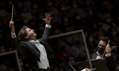 Gustavo Gimeno une la "Primera" de Mahler con la "Séptima" de Sibelius junto a la Orquestra de la Comunitat Valenciana