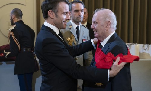Daniel Barenboim y Martha Argerich, honrados con la Legión de Honor por el presidente francés Emmanuel Macron
