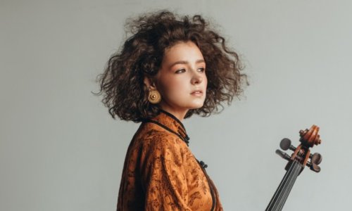 La violonchelista Anastasia Kobekina gana el Premio Bernstein 2024