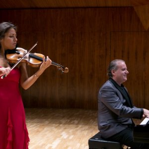 Leticia Moreno y Josu de Solaun tocan Turina, Falla y Bartók en el Auditorio Nacional