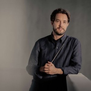 Jaume Santonja une obras de Pärt, Britten, Clyne, Trujillo y Moncayo con la Sinfónica de Tenerife